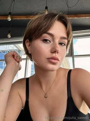 Julia Sweets OnlyFans Leaked Free Thumbnail Picture - #JaKUbcK5ui