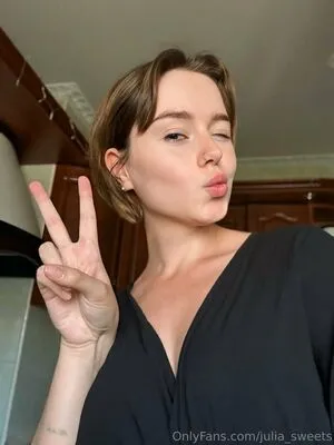 Julia Sweets OnlyFans Leaked Free Thumbnail Picture - #lCZwMhUQAj