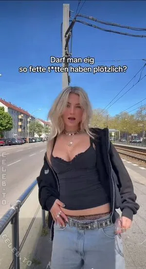 Julia Wulf OnlyFans Leaked Free Thumbnail Picture - #y85dnnqhOA