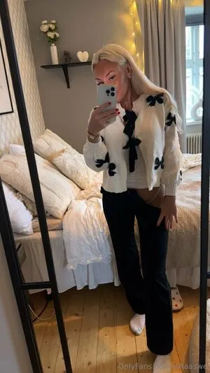 Juliaaswe OnlyFans Leaked Free Thumbnail Picture - #26M6pH4nQC