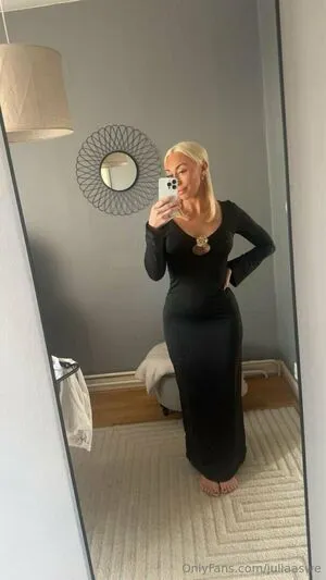 Juliaaswe OnlyFans Leaked Free Thumbnail Picture - #c0JVr96tPI