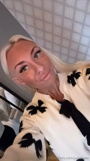 Juliaaswe OnlyFans Leaked Free Thumbnail Picture - #iLopOqvh3s