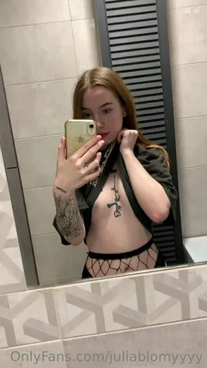 Juliablomyyyy OnlyFans Leaked Free Thumbnail Picture - #9QnJ6mCxPA