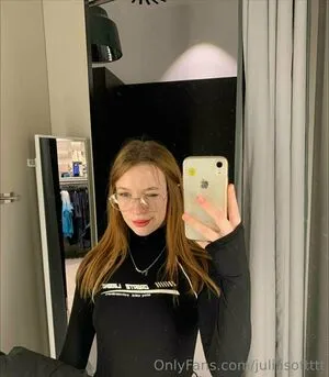 Juliabloomy OnlyFans Leaked Free Thumbnail Picture - #97BP3Ia6ty