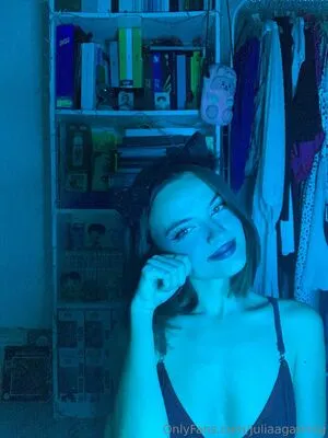 Juliagaming OnlyFans Leaked Free Thumbnail Picture - #MCMMehNqaf