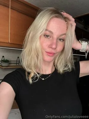 Julialoveeee OnlyFans Leaked Free Thumbnail Picture - #PzLuolZlBf