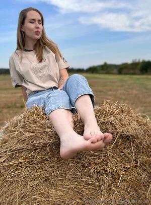 Juliamourr OnlyFans Leaked Free Thumbnail Picture - #thPo038W91