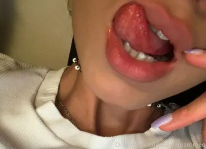 Julianawantsromeo OnlyFans Leaked Free Thumbnail Picture - #un3KmuzNtg