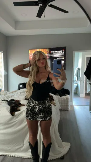 Juliannapeyton OnlyFans Leaked Free Thumbnail Picture - #8nuecRVwNE