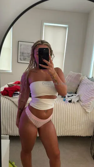 Juliannapeyton OnlyFans Leaked Free Thumbnail Picture - #XeWnh7NAnq