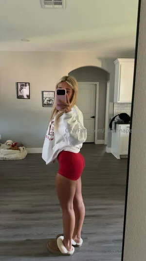 Juliannapeyton OnlyFans Leaked Free Thumbnail Picture - #odzk6Dd8T2