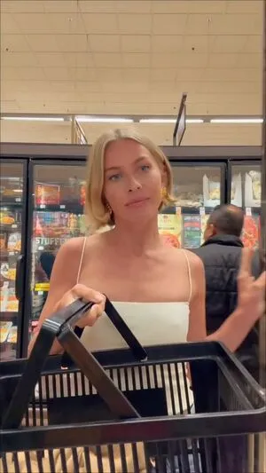 Julianne Hough OnlyFans Leaked Free Thumbnail Picture - #03k1Xet6T8