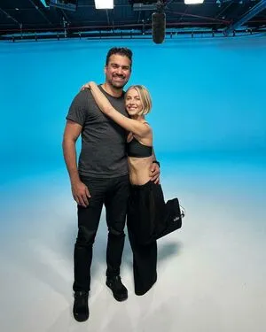 Julianne Hough OnlyFans Leaked Free Thumbnail Picture - #4cWJKprpm5