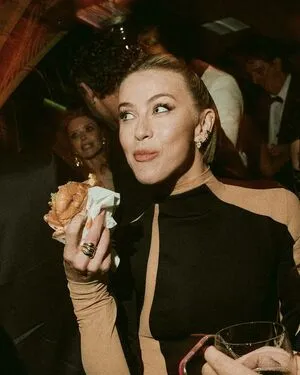 Julianne Hough OnlyFans Leaked Free Thumbnail Picture - #74MqNQxa49