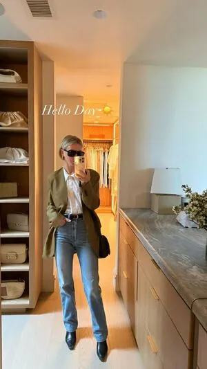 Julianne Hough OnlyFans Leaked Free Thumbnail Picture - #AwKJwwLHUM