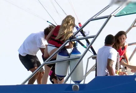 Julianne Hough OnlyFans Leaked Free Thumbnail Picture - #DYsUplz9vv