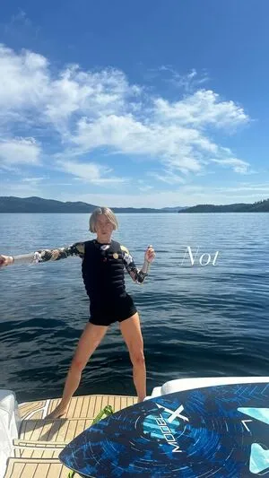 Julianne Hough OnlyFans Leaked Free Thumbnail Picture - #K6aWHFMHx6