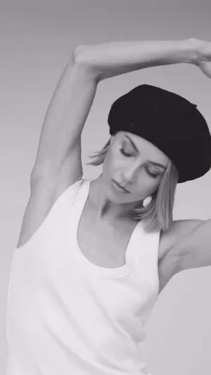 Julianne Hough OnlyFans Leaked Free Thumbnail Picture - #PnCAaqrJTj