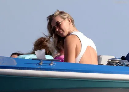 Julianne Hough OnlyFans Leaked Free Thumbnail Picture - #T49ryA3kB4