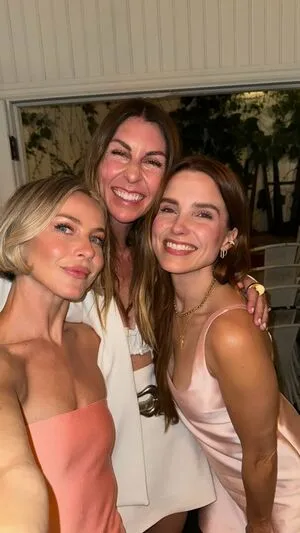 Julianne Hough OnlyFans Leaked Free Thumbnail Picture - #gSDEAwsb18