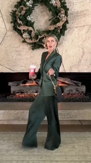 Julianne Hough OnlyFans Leaked Free Thumbnail Picture - #iP8t1OiD3G