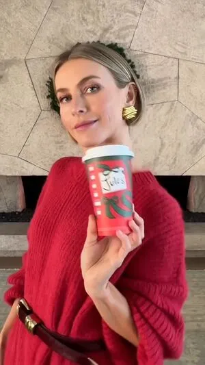 Julianne Hough OnlyFans Leaked Free Thumbnail Picture - #mp3lIobtod