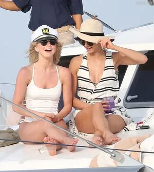 Julianne Hough OnlyFans Leaked Free Thumbnail Picture - #qY6uYCFEpL