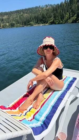 Julianne Hough OnlyFans Leaked Free Thumbnail Picture - #tKo1mDgcJz