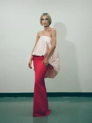 Julianne Hough OnlyFans Leaked Free Thumbnail Picture - #x9aegjoJEV