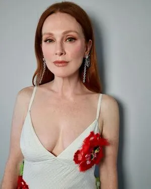 Julianne Moore OnlyFans Leaked Free Thumbnail Picture - #eSDbIipWrU