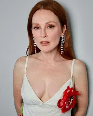 Julianne Moore OnlyFans Leaked Free Thumbnail Picture - #gV4lrKBjTx