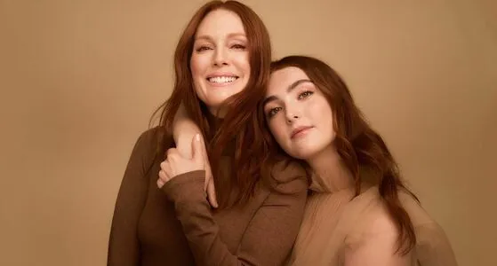 Julianne Moore OnlyFans Leaked Free Thumbnail Picture - #iMsadPE3Hh