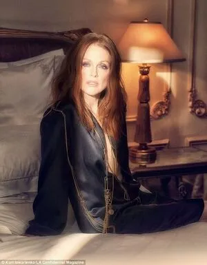 Julianne Moore OnlyFans Leaked Free Thumbnail Picture - #jZ2Yt5v5fX