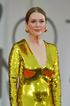 Julianne Moore OnlyFans Leaked Free Thumbnail Picture - #osrKTvhPTc