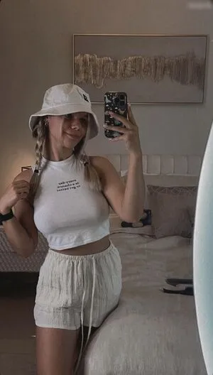 Juliaobt OnlyFans Leaked Free Thumbnail Picture - #3i14lV1Qaa