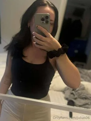 Julias06 OnlyFans Leaked Free Thumbnail Picture - #V404Lal18h