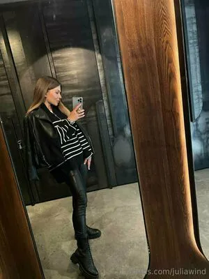 Juliawind OnlyFans Leaked Free Thumbnail Picture - #6VliuJR0n7