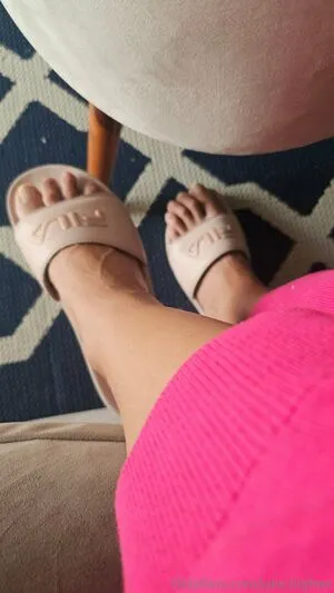 Julie Bigfeet OnlyFans Leaked Free Thumbnail Picture - #Zx8OPQGHjh