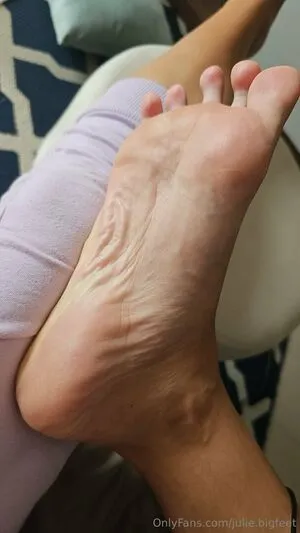 Julie Bigfeet OnlyFans Leaked Free Thumbnail Picture - #sKJKrmtdI1