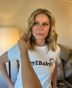 Julie Bowen OnlyFans Leaked Free Thumbnail Picture - #FTk4UslD1a