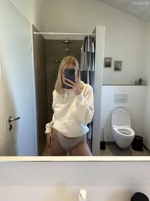 Julie Skov OnlyFans Leaked Free Thumbnail Picture - #2cWj1TjUqe
