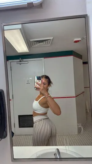 Julie Tirado OnlyFans Leaked Free Thumbnail Picture - #6VAA3GD3Bs
