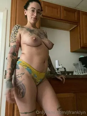 Julie Walter Jfranklyn OnlyFans Leaked Free Thumbnail Picture - #cyooFswlTm