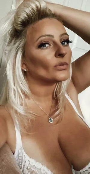 Julie OnlyFans Leaked Free Thumbnail Picture - #1Dfmcn7KO8
