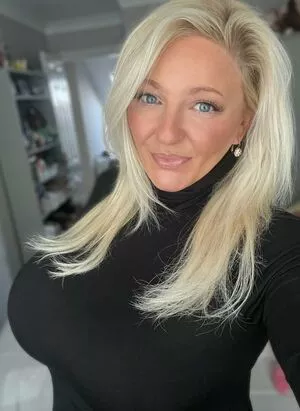 Julie OnlyFans Leaked Free Thumbnail Picture - #2NEN1kixq9
