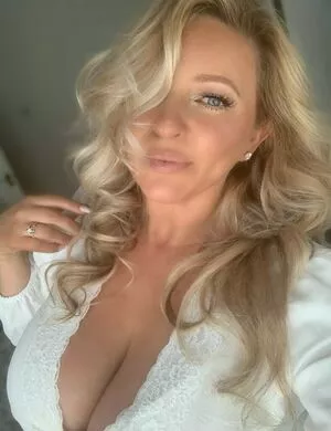Julie OnlyFans Leaked Free Thumbnail Picture - #3TmuINsmpt