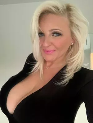 Julie OnlyFans Leaked Free Thumbnail Picture - #p94vI2GFp0