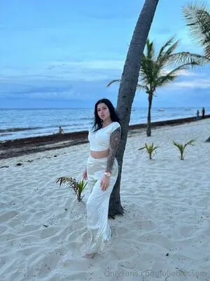 Julieblossom OnlyFans Leaked Free Thumbnail Picture - #djQp25GTEj