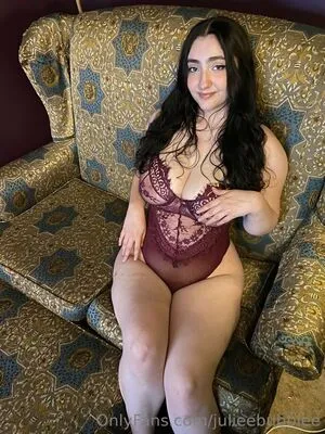 Julieebubblee OnlyFans Leaked Free Thumbnail Picture - #neUe12P8V4