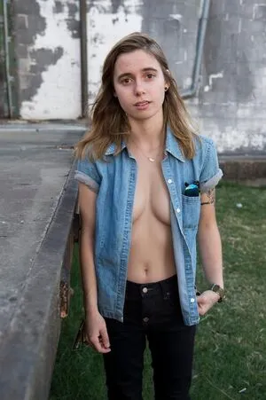 Julien Baker OnlyFans Leaked Free Thumbnail Picture - #u8vb5Q11nv